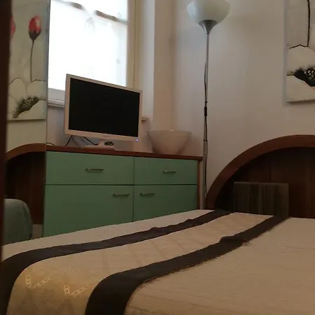 Daire Luxury Holidays